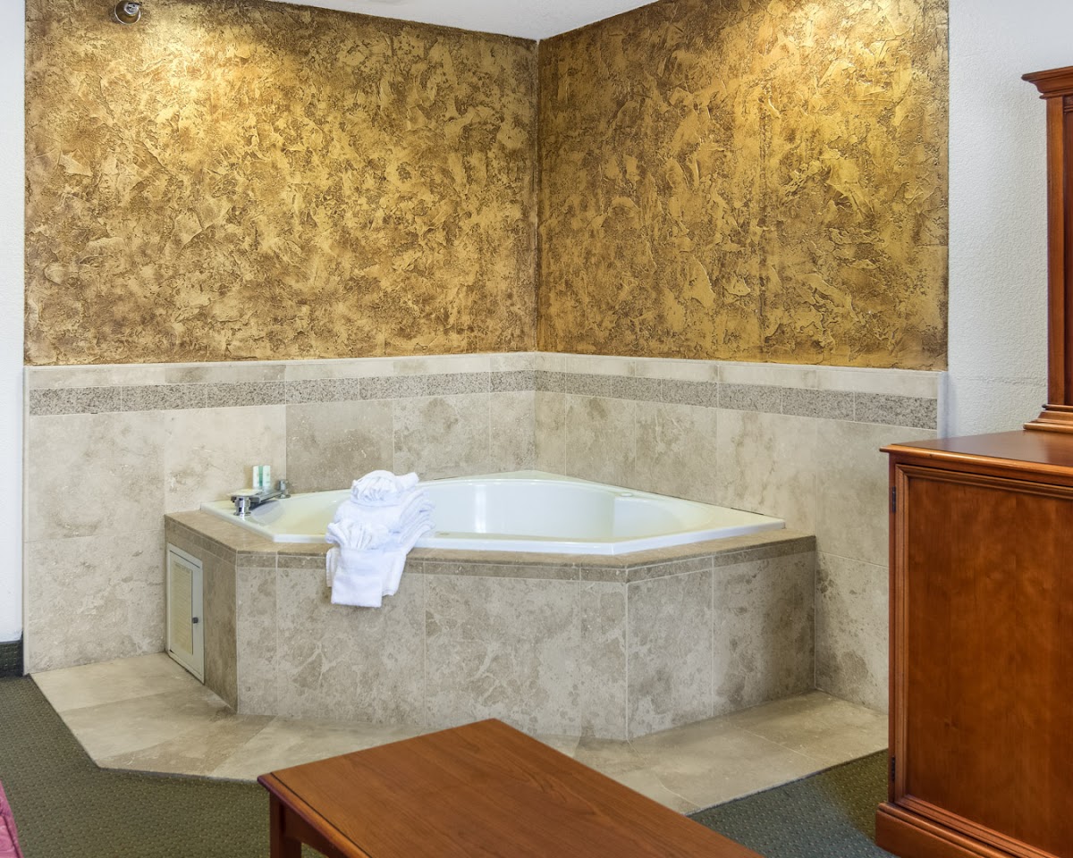 Comfort Inn & Suites South Hill I-85 photo 3