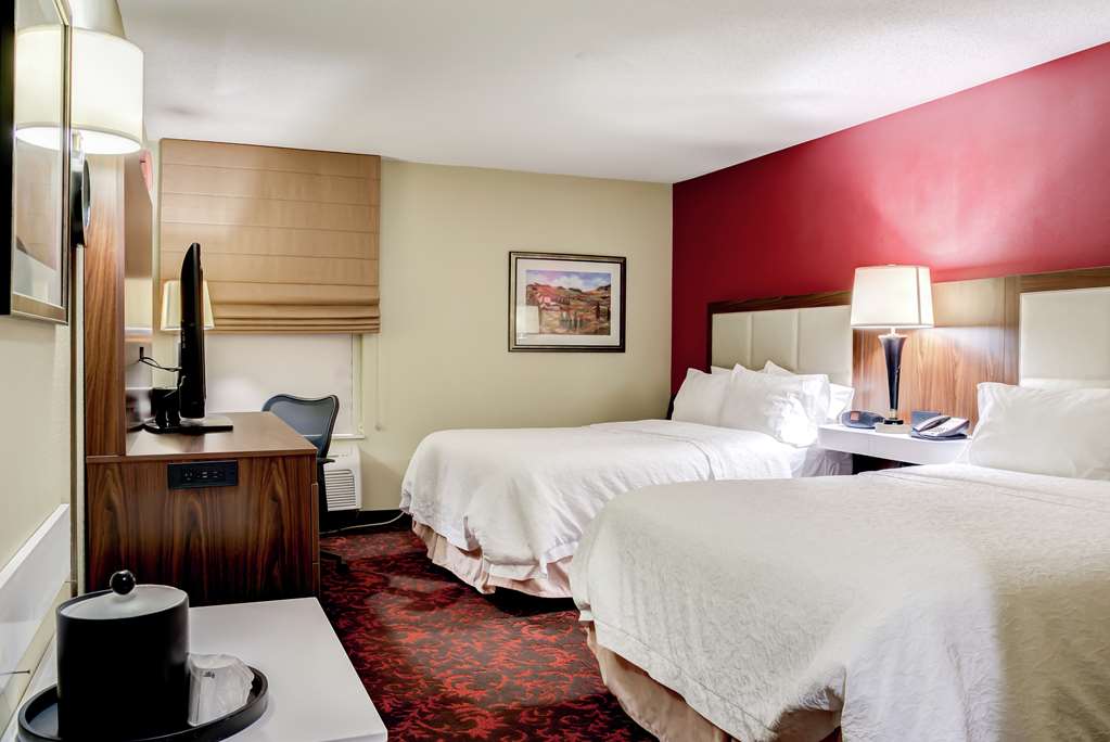 Hampton Inn St. Joseph photo 2