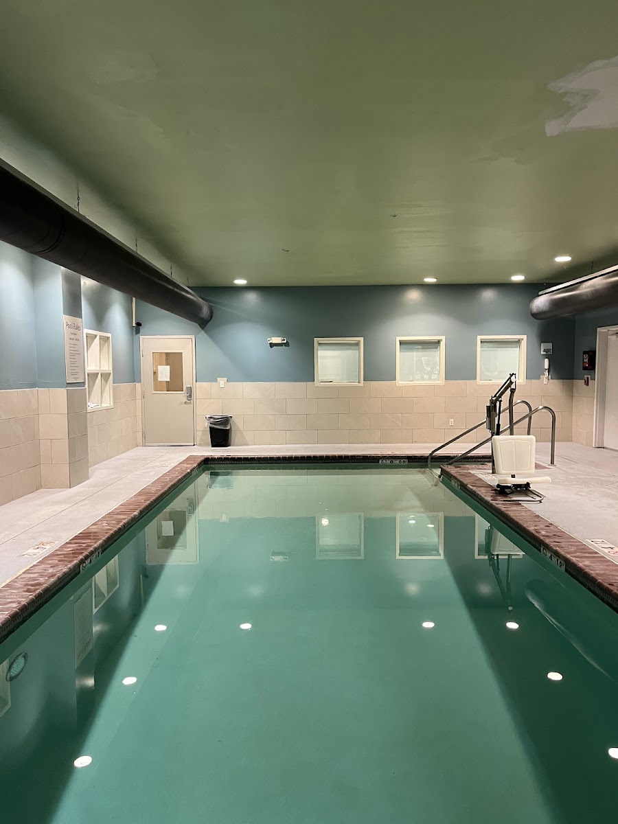 Holiday Inn Express & Suites Bartlesville by IHG photo 3