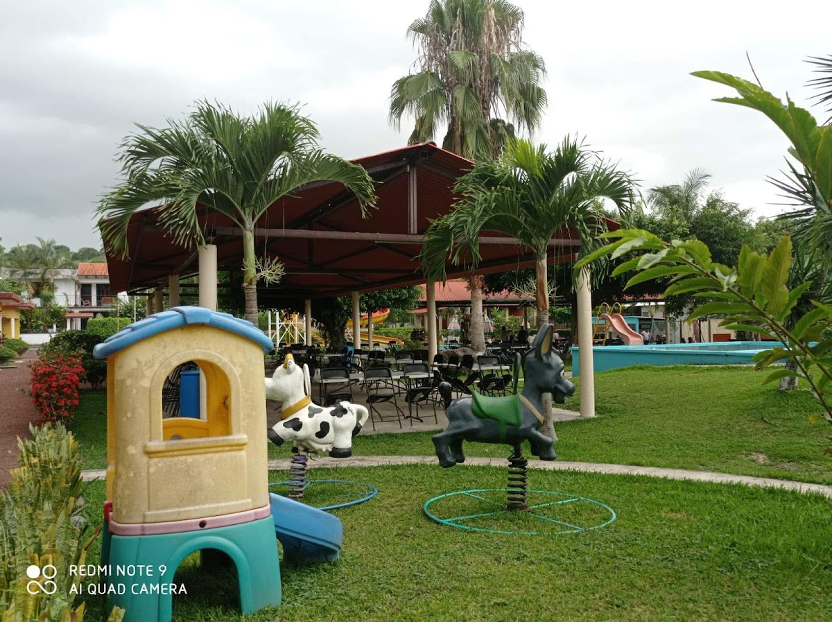 Hotel Campestre Casa Blanca