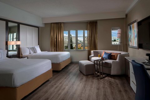 Courtyard by Marriott Miami Beach South Beach photo 2