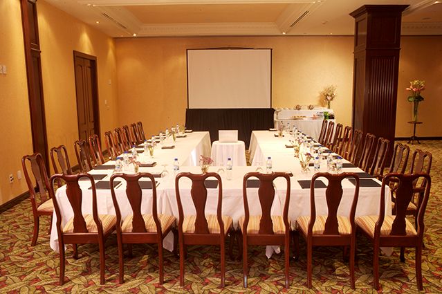 The Green Park Hotel photo 2