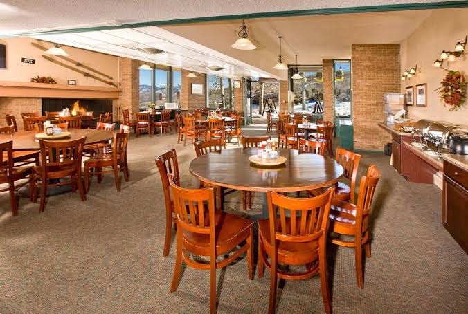 Mountain Chalet Snowmass photo 3