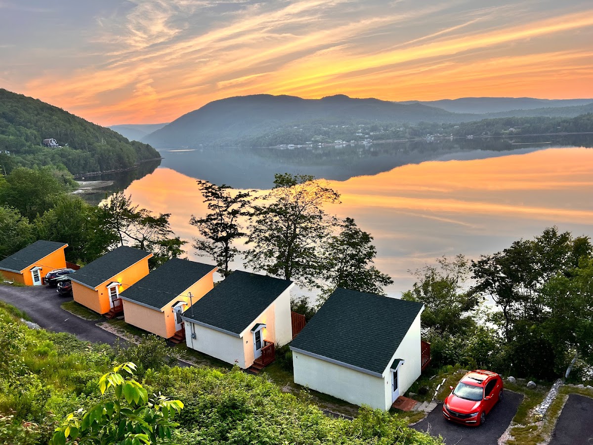 Knotty Pine Cottages