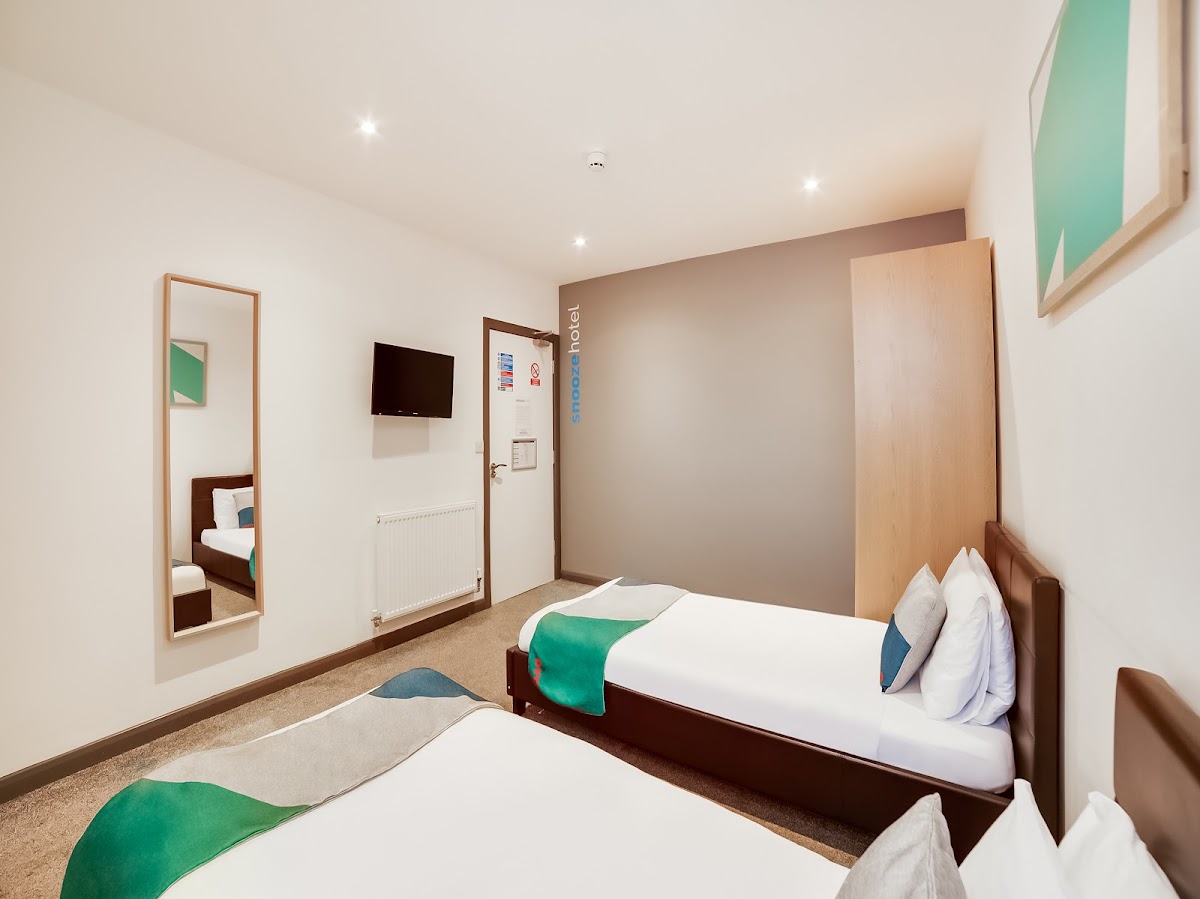 Snooze Hotel photo 2