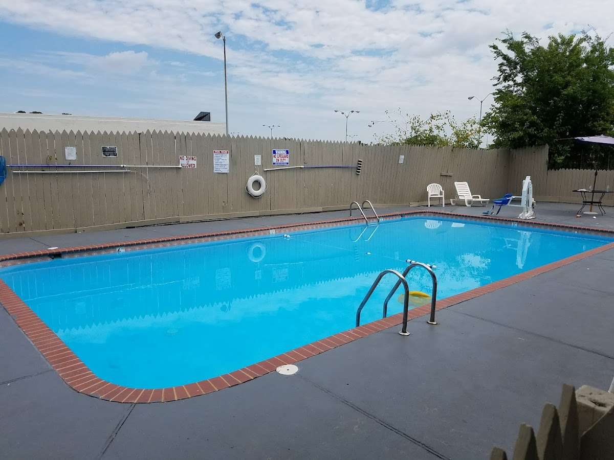 Ramada Limited Norfolk photo 3