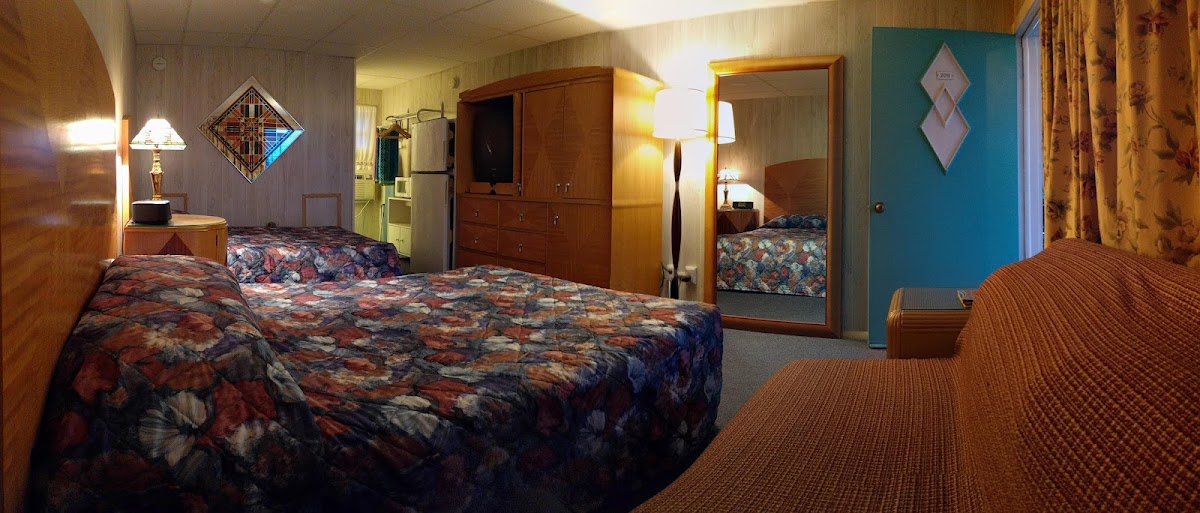 Suitcase Motel & Travel photo 2