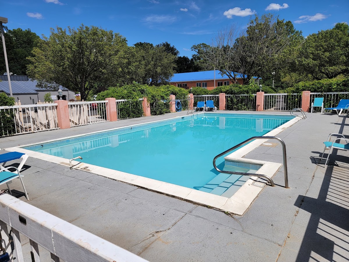Baymont by Wyndham Warrenton photo 3