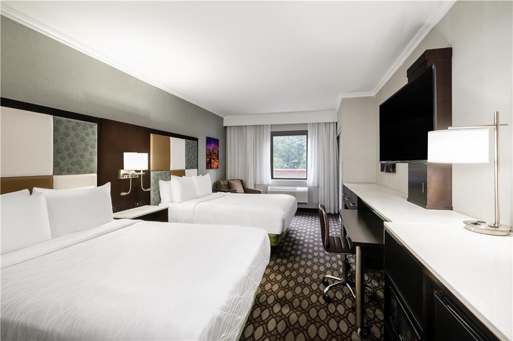 Best Western Premier NYC Gateway Hotel photo 2