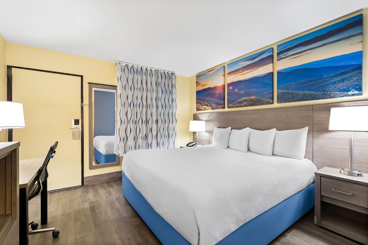 Days Inn by Wyndham Cleveland TN photo 2