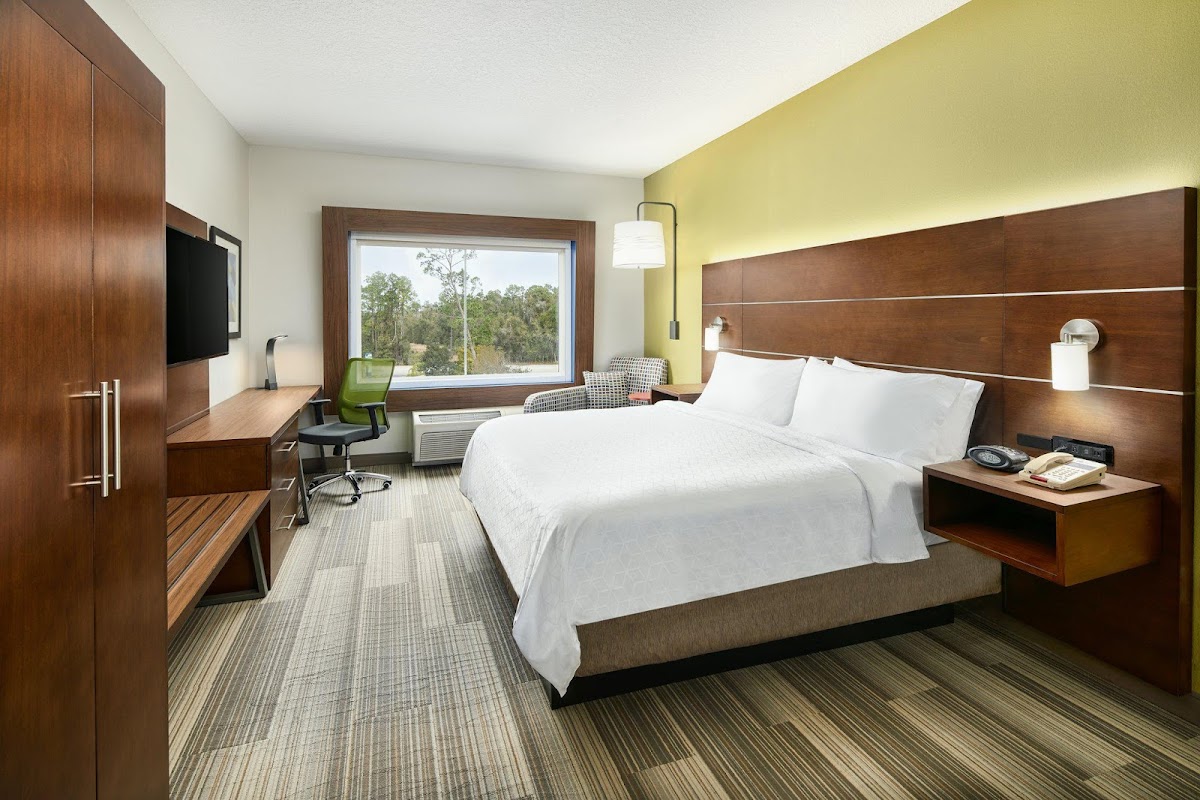 Holiday Inn Express & Suites Palatka Northwest by IHG photo 2