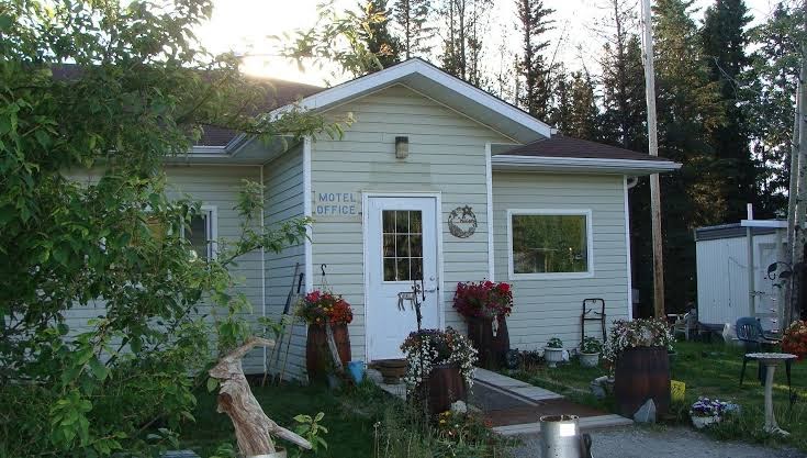 Johnson's Crossing Lodge