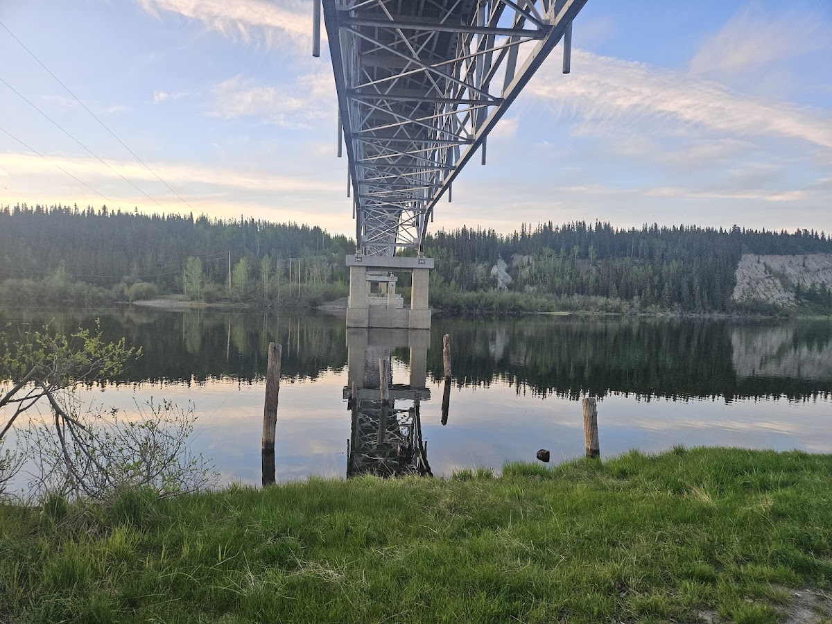 Johnson's Crossing Lodge photo 3