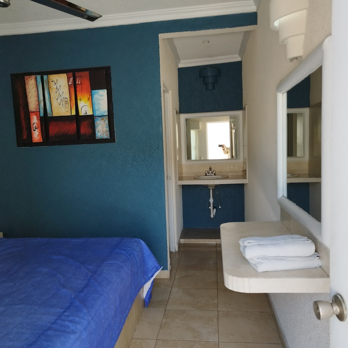 Hotel Mahi Mahi photo 2