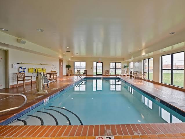 Hampton Inn & Suites Muncie photo 3