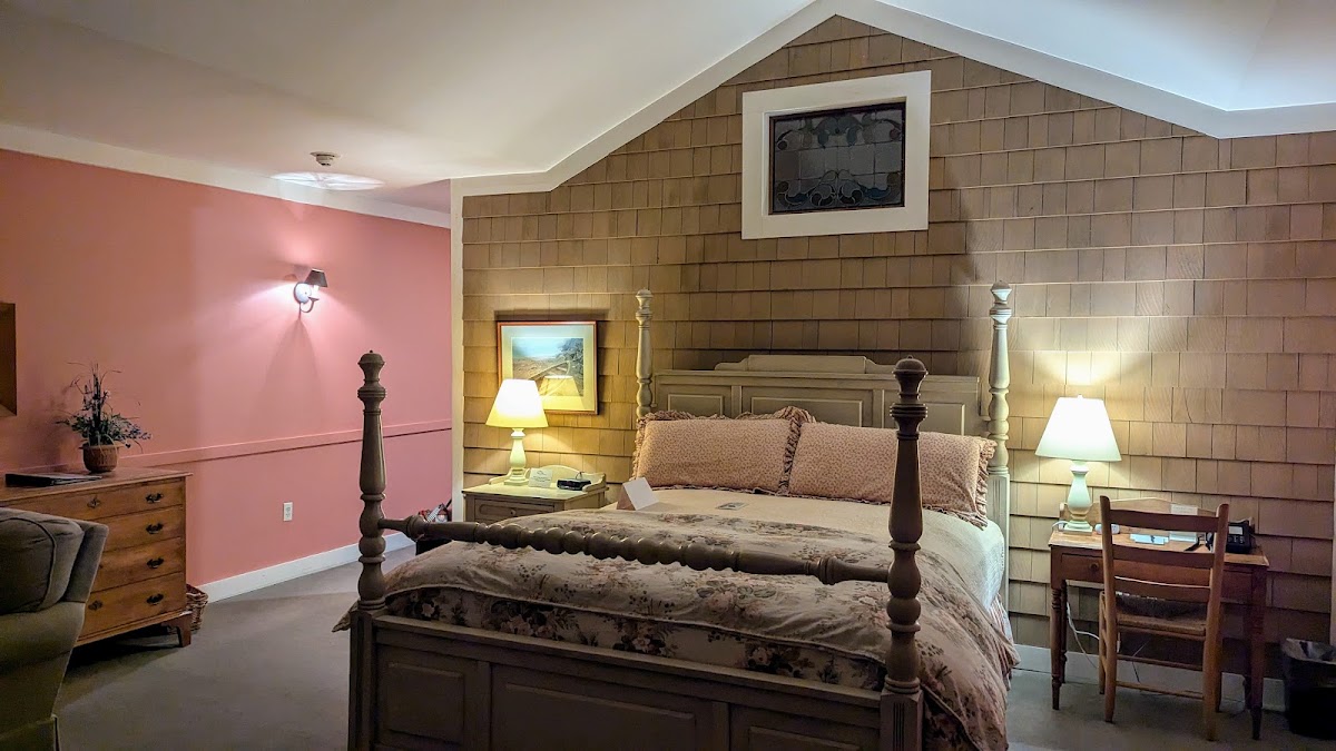 Lake Opechee Inn and Spa