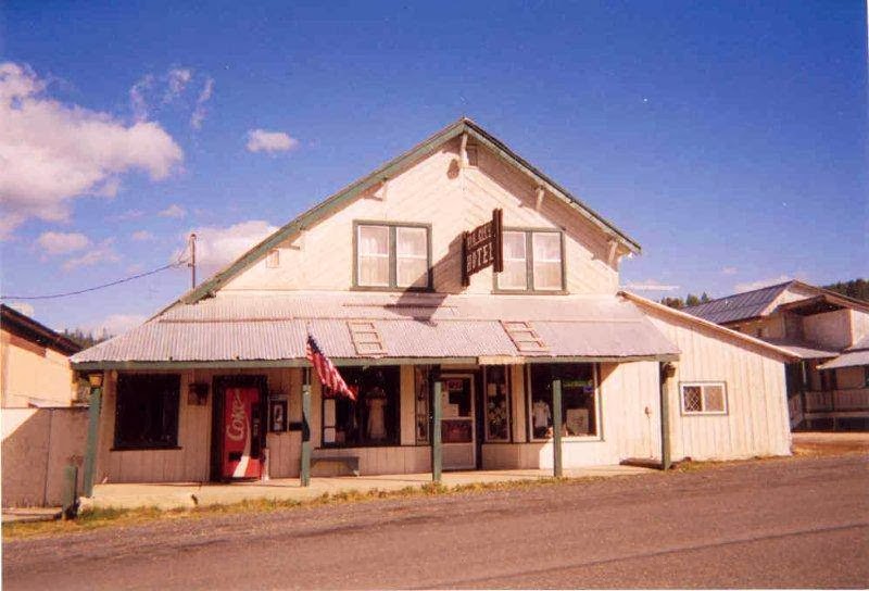 Elk City Hotel & Gift Shop Llc