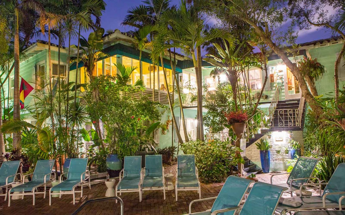 Pineapple Point Guest House
