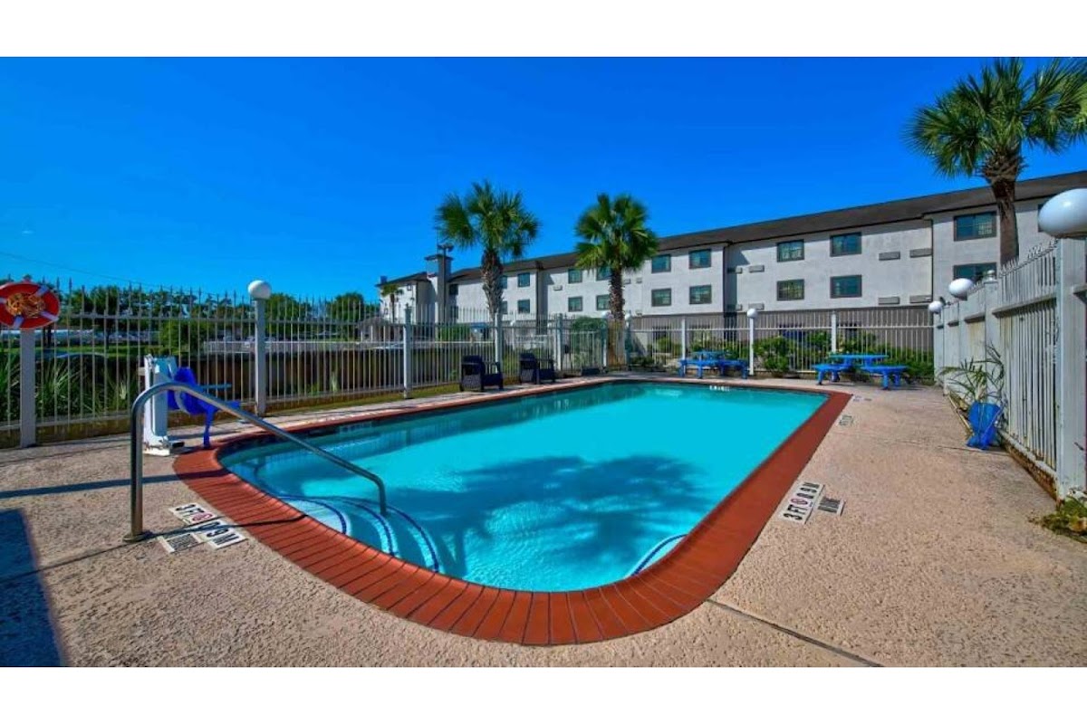 OYO Townhouse Beaumont Medical Center Area photo 3