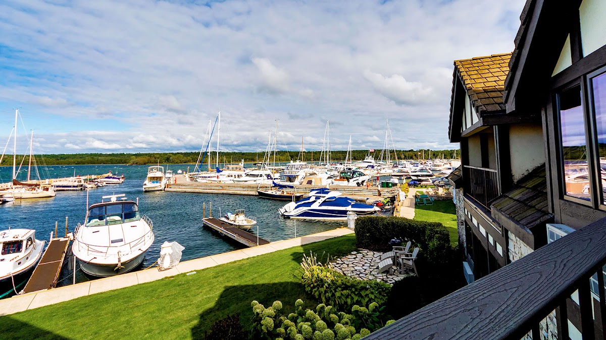 Harbor Guest House