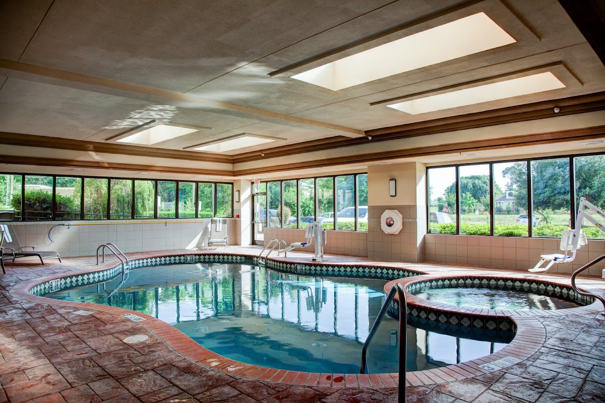 Holiday Inn Express & Suites Tyler South by IHG photo 3
