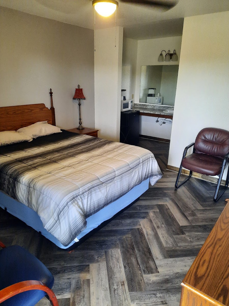 The Cedar Inn photo 2