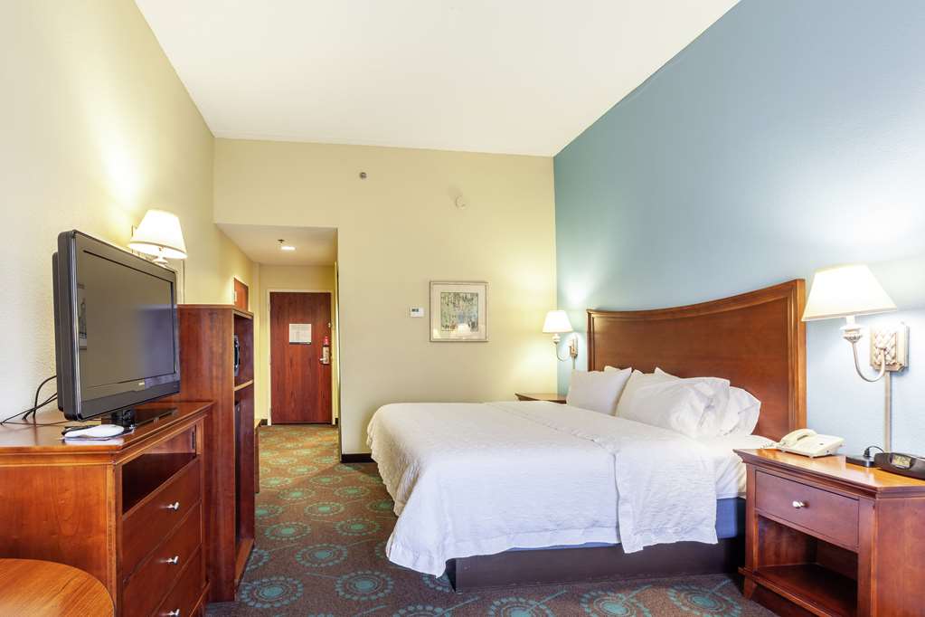 Hampton Inn Martinsburg South-Inwood photo 2