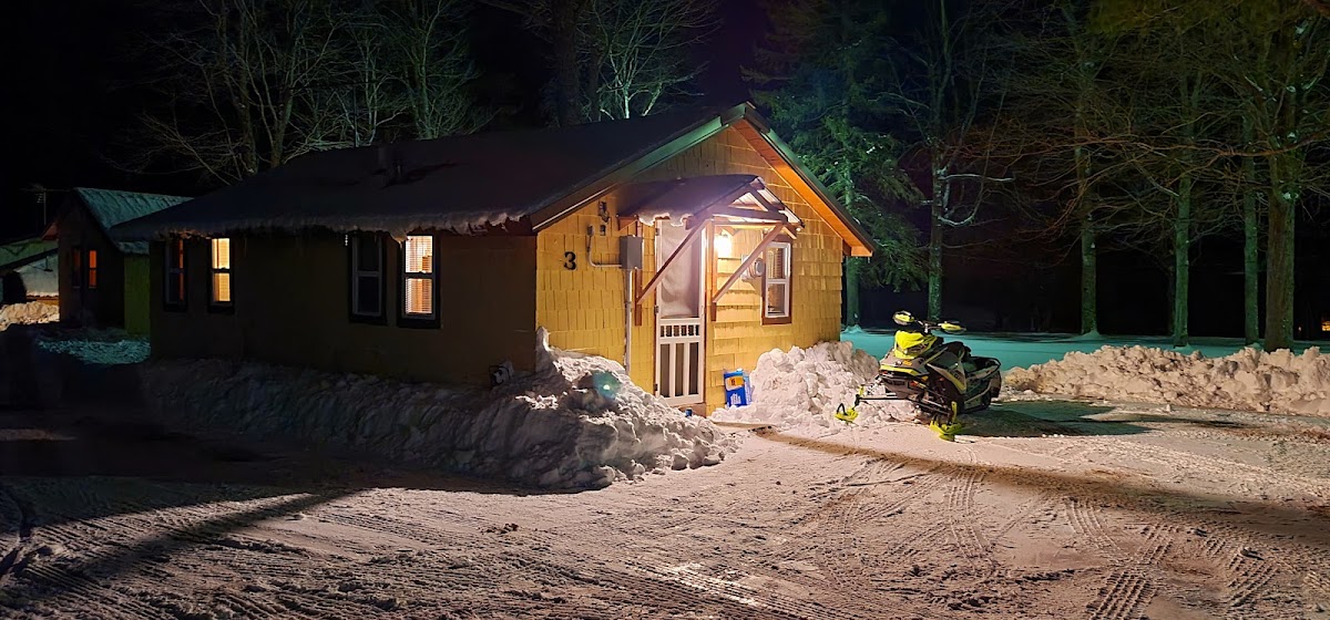 Yogi's Cabins Last Resort