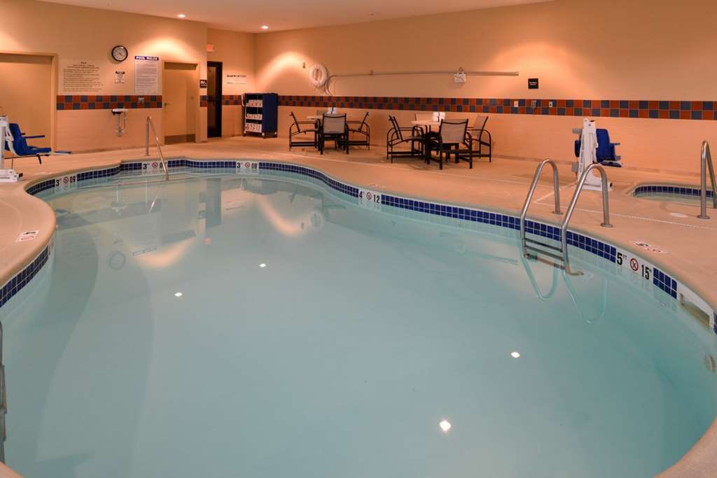 Hampton Inn Lincoln photo 3