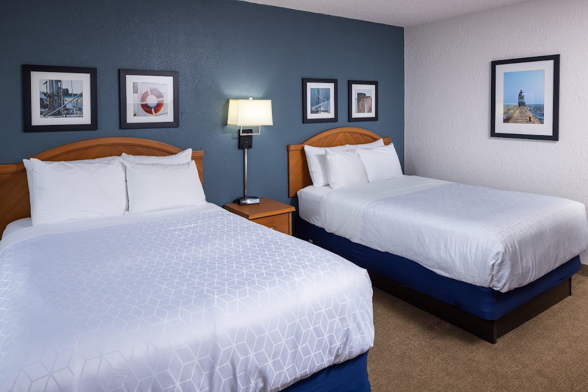 Harbor Town Inn photo 2