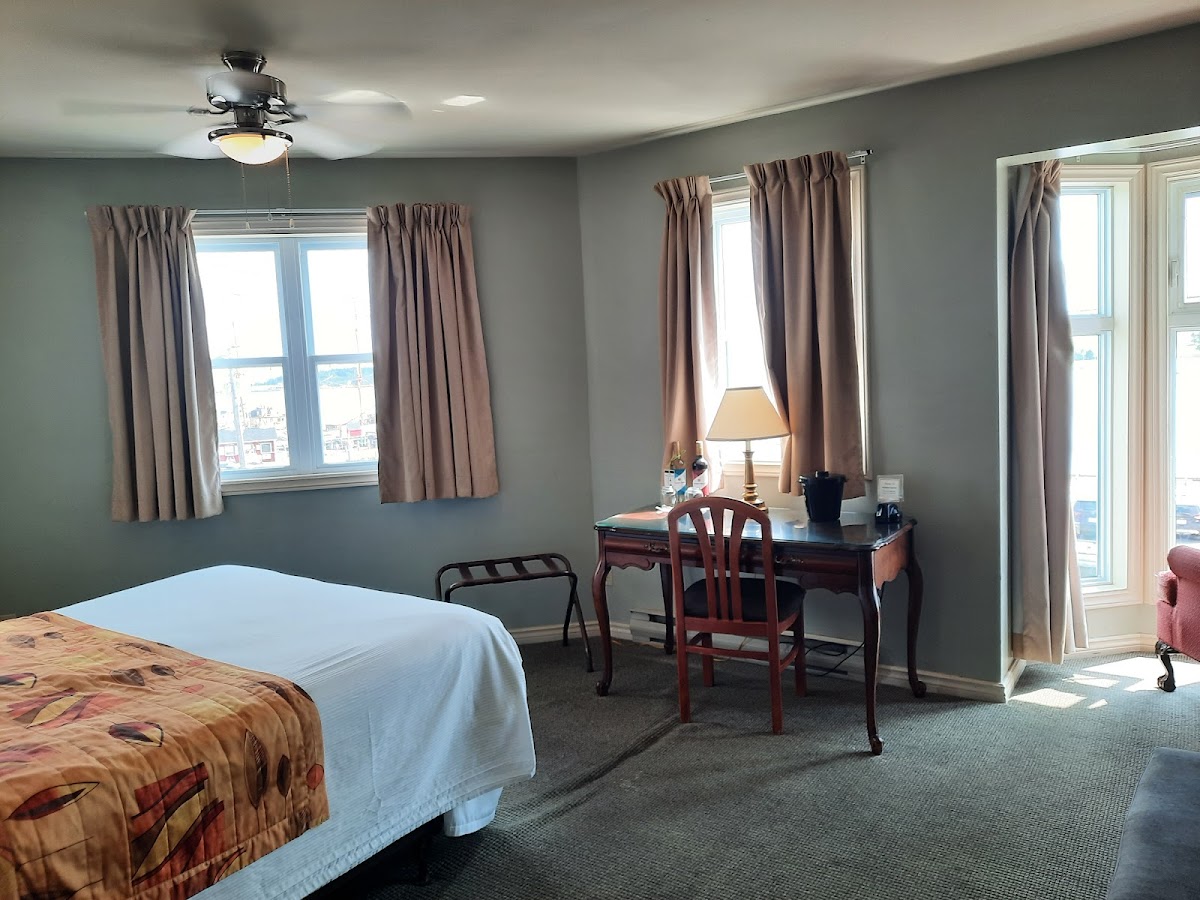Brigantine Inn & Suites photo 2