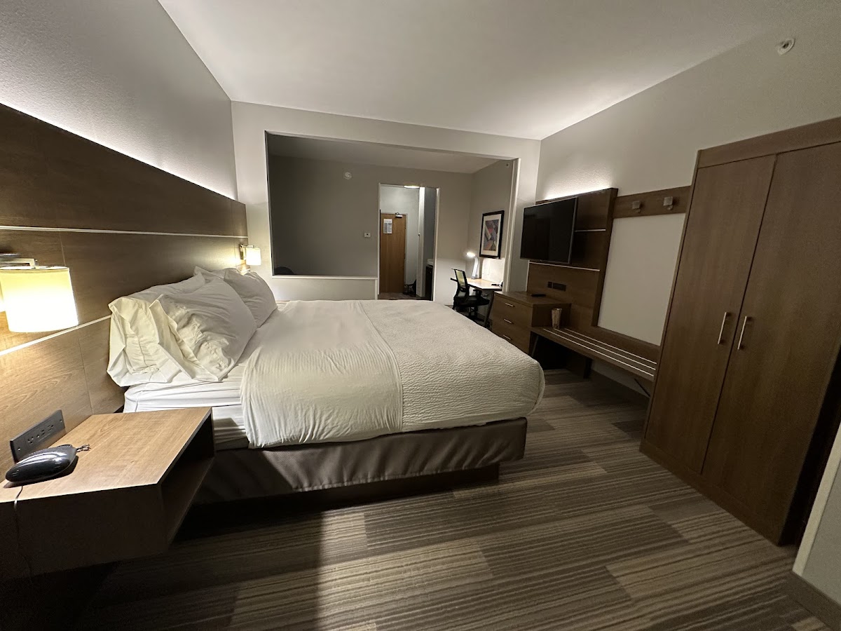 Holiday Inn Express & Suites Lincoln South by IHG photo 2