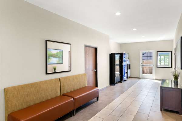 Quality Inn & Suites Big Spring photo 3