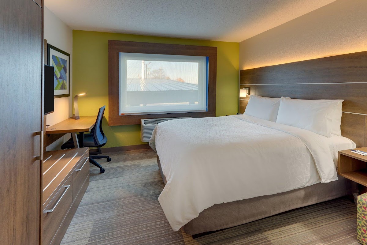 Holiday Inn Express Cincinnati North - Monroe by IHG photo 2