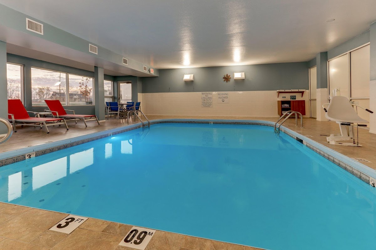 Holiday Inn Express Cincinnati North - Monroe by IHG photo 3