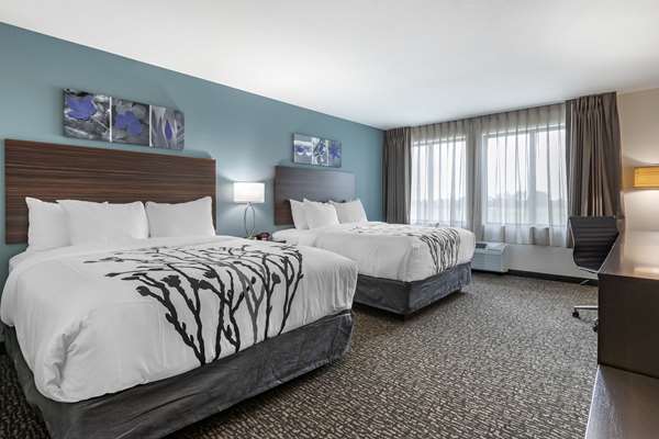 Sleep Inn & Suites Milwaukee/Franklin photo 2