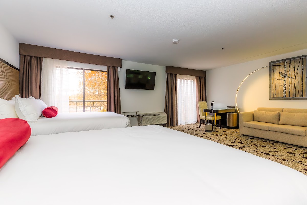 The Regalia Hotel & Conference Center photo 2