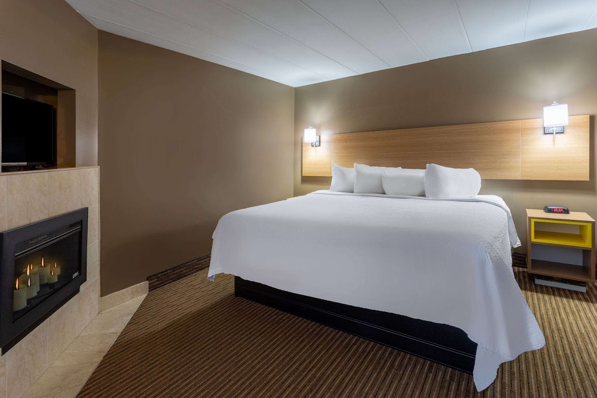 Days Inn by Wyndham Birch Run photo 2