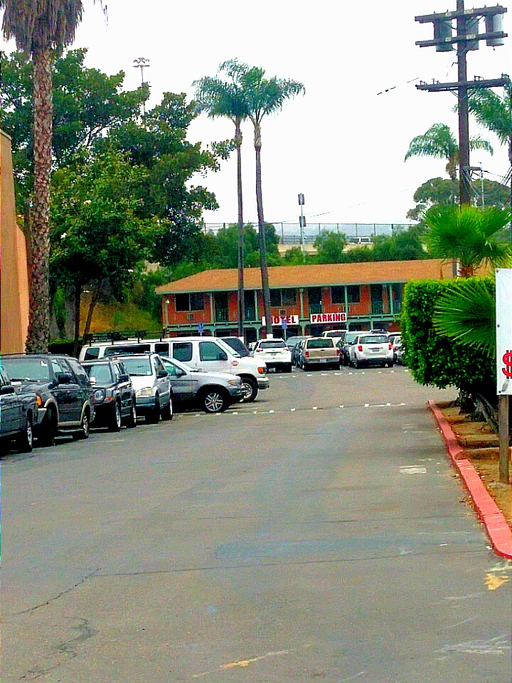 Holiday Lodge Motel