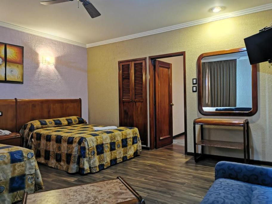 Hotel Salmones photo 2