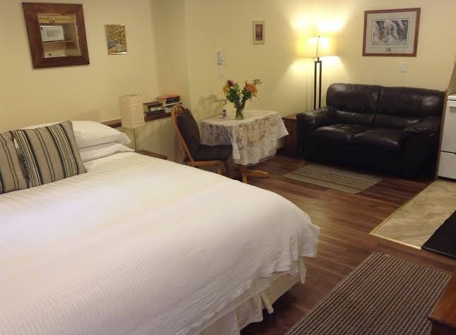 Belle Neige Suites: Whistler photo 2