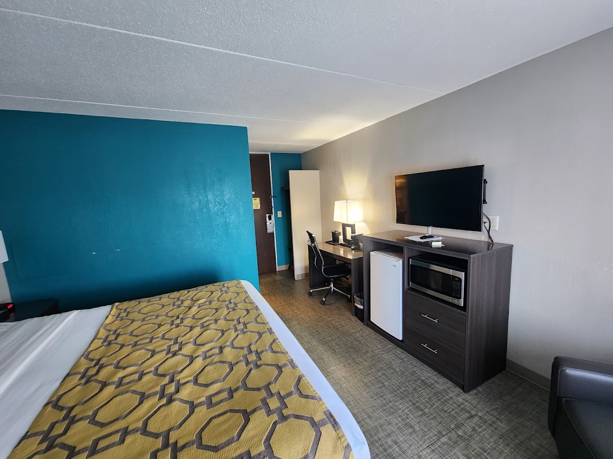 Baymont by Wyndham Cookeville photo 2