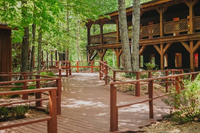 Jack Pines Resort