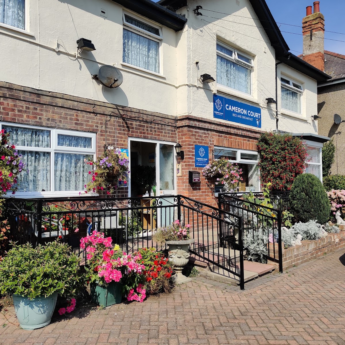 Cameron Court Hotel photo 3