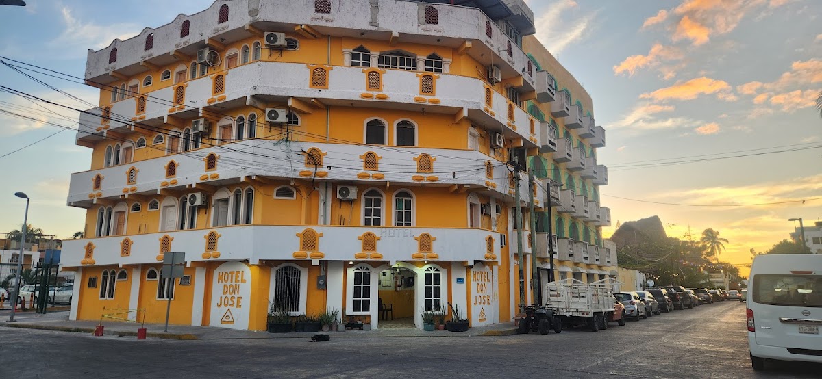Hotel Don José