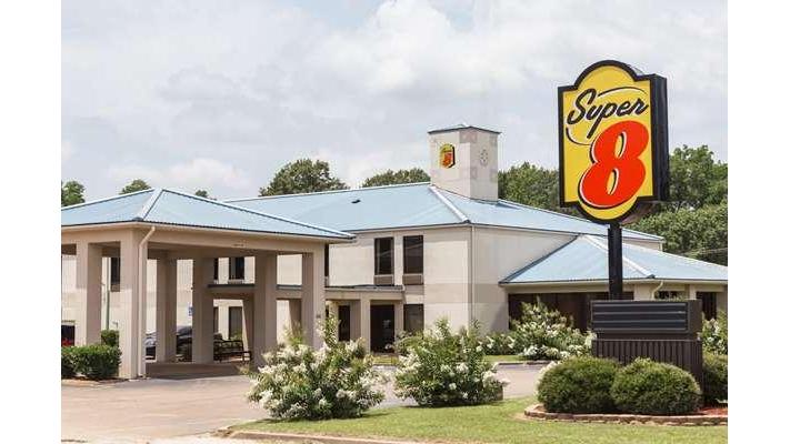 Super 8 by Wyndham Indianola
