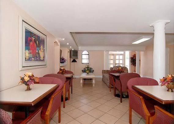 Budget Host Inn & Suites photo 3