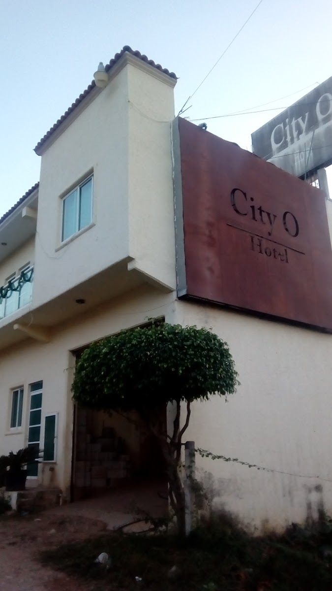 Hotel City O