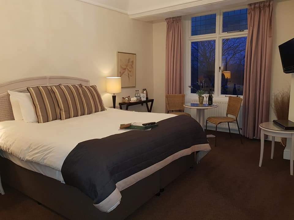 Ambleside Lake House photo 2
