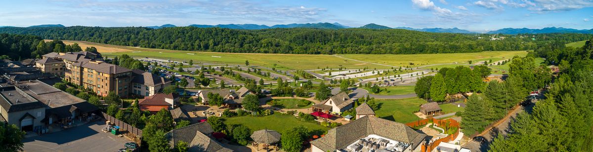 Village Hotel on Biltmore Estate photo 2